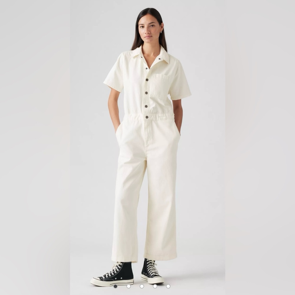 Levi’s Short-Sleeve Heritage Jumpsuit
XL